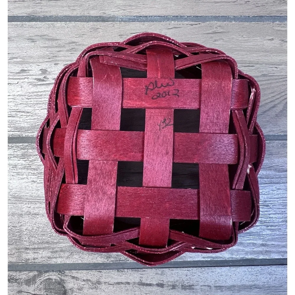 Longaberger 2012 Holiday Helper Basket & Jingle Bell Topper Set Liner Protector